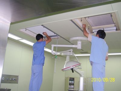 医院手术室初中高效空气过滤器更换时间如何确定？